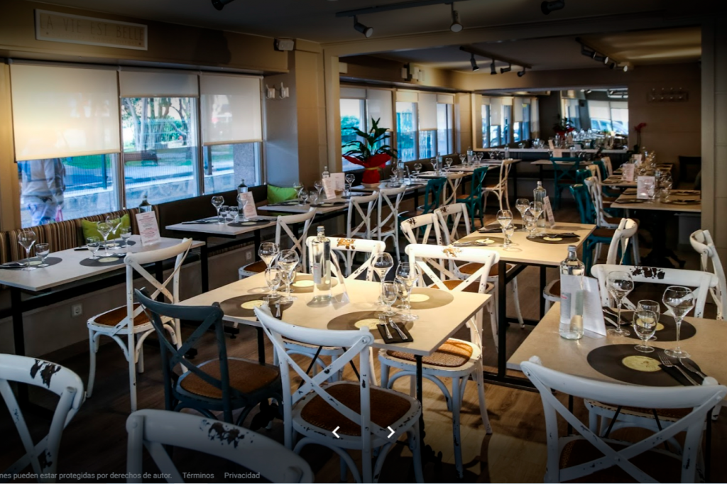 Restaurant la nova marquesa inside